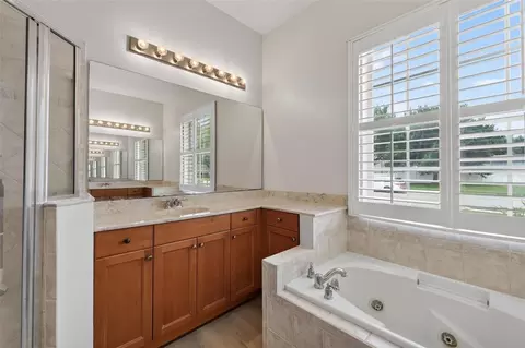 Bath - 2623 Palastro Way, Ocoee, FL 34761 photo 2 of 7