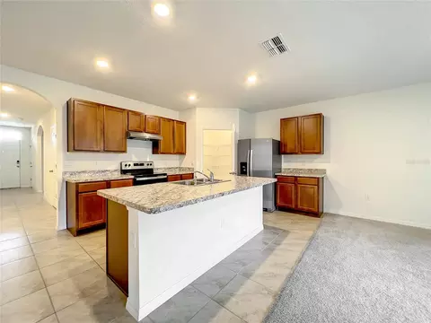 Kitchen - 276 Sofia Ln, Lake Alfred, FL 33850 photo 1 of 4