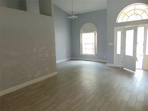 Living - 3126 Samosa Hill Cir, Clermont, FL 34714 photo 3 of 8