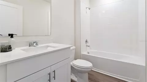 Bath - 2891 Common Crane Ct, Saint Cloud, FL 34773 photo 2 of 3