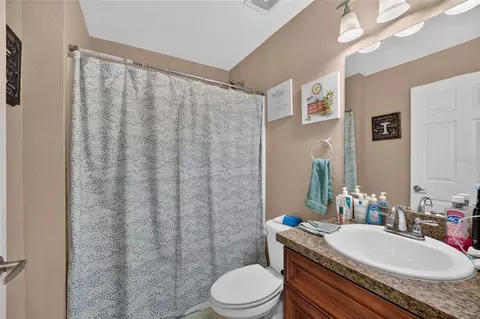 Bath - 38 Juniper Loop Ct, Ocala, FL 34480 photo 2 of 3