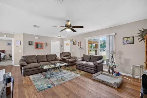 Living - 38 Juniper Loop Ct, Ocala, FL 34480 photo 2 of 4