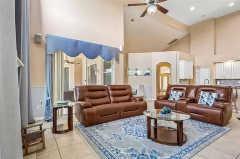 Living - 84 Braelock Dr, Ocoee, FL 34761 photo 3 of 4