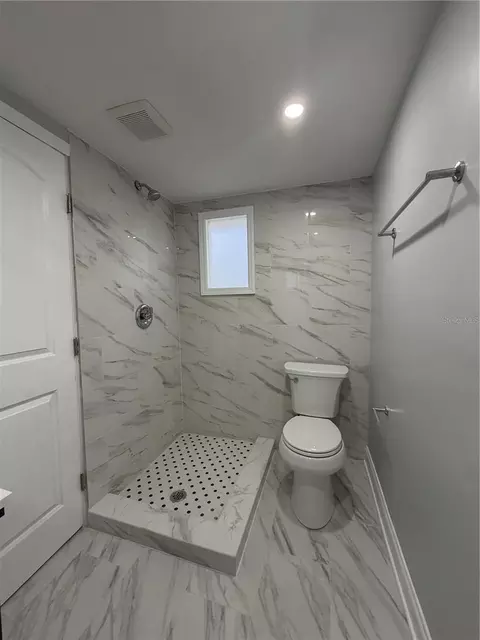 Bath - 1216 7th St, Saint Cloud, FL 34769 photo 3 of 4