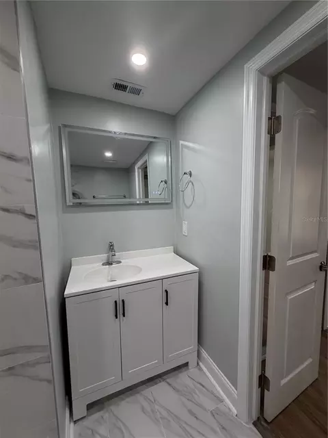 Bath - 1216 7th St, Saint Cloud, FL 34769 photo 2 of 4