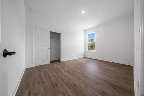 Bedroom - 10153 Lynnhaven Rd, Spring Hill, FL 34608 photo 6 of 8
