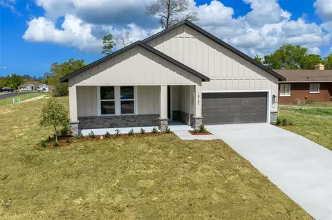 Exterior - 10153 Lynnhaven Rd, Spring Hill, FL 34608 photo 5 of 12