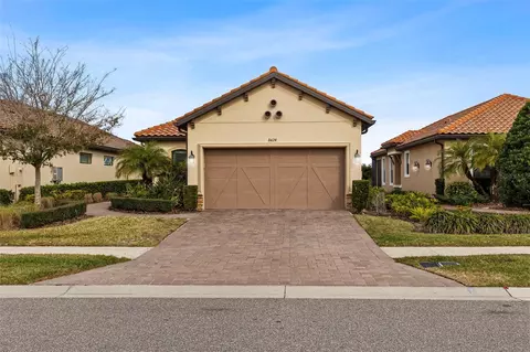 8424 Alberata Vista Dr, Tampa, FL 33647