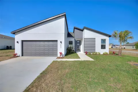 802 James Dr, Poinciana, FL 34759