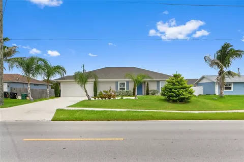 361 SW Thornhill Dr, Port Saint Lucie, FL 34984