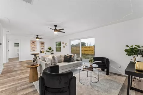 Living - 996 Sarazen Dr, Rockledge, FL 32955 photo 2 of 2