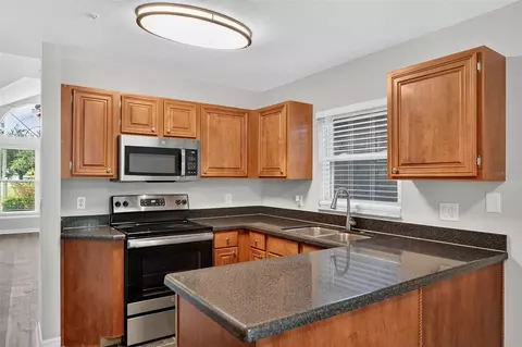 Kitchen - 3328 Hamlet Loop, Winter Park, FL 32792 photo 4 of 4