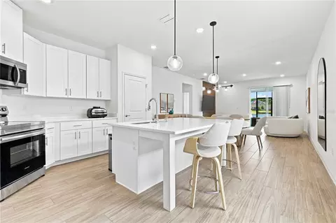 Kitchen - 3963 Sagefield Dr, Harmony, FL 34773 photo 1 of 3