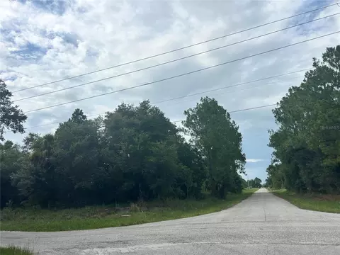 2805 E 15th St, Lehigh Acres, FL 33972