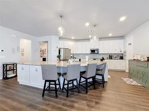 Kitchen - 13222 Moss Grass Way, Riverview, FL 33579 photo 7 of 7