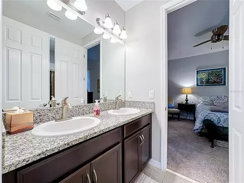 Bath - 13222 Moss Grass Way, Riverview, FL 33579 photo 2 of 6