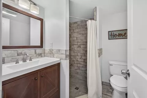 Bath - 1865 Cedarwood Dr, Melbourne, FL 32935 photo 3 of 3