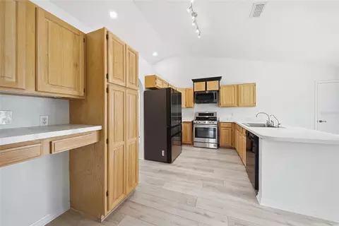 Kitchen - 4698 NW 110th Ave, Ocala, FL 34482 photo 1 of 4