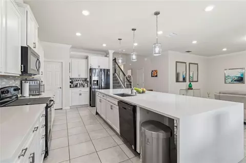 Kitchen - 2764 Matera Dr, Saint Cloud, FL 34771 photo 4 of 6