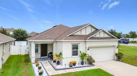 Exterior - 399 Pinecrest Loop, Davenport, FL 33837 photo 8 of 8