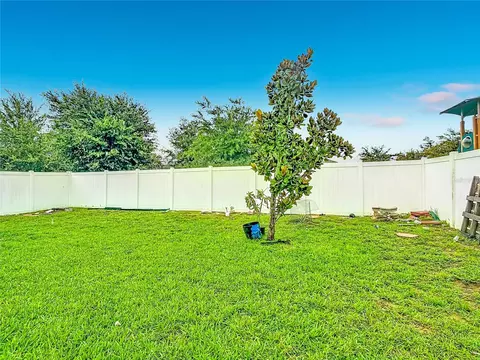 Exterior - 399 Pinecrest Loop, Davenport, FL 33837 photo 6 of 6