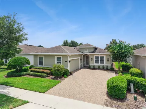 1121 Gardenshire Ln, Deland, FL 32724