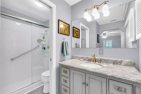 Bath - 909 Illinois Ave, Saint Cloud, FL 34769 photo 1 of 3