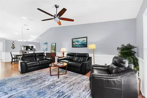 Living - 909 Illinois Ave, Saint Cloud, FL 34769 photo 4 of 4