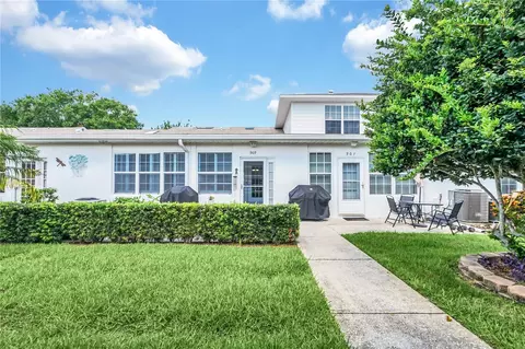 Exterior - 909 Illinois Ave, Saint Cloud, FL 34769 photo 3 of 9