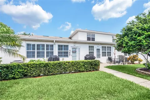 Exterior - 909 Illinois Ave, Saint Cloud, FL 34769 photo 4 of 9