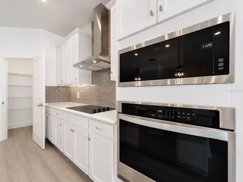 Kitchen - 4485 Davos Dr, Clermont, FL 34711 photo 3 of 9