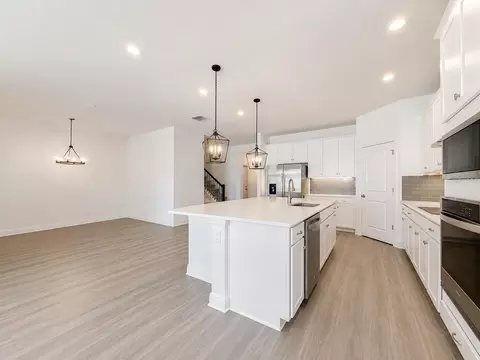Kitchen - 4485 Davos Dr, Clermont, FL 34711 photo 9 of 9