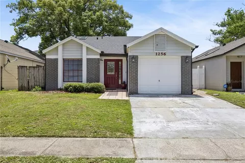 1256 Pin Oak Dr, Apopka, FL 32703