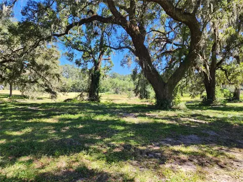 7670 NW 137th Ave, Morriston, FL 32668