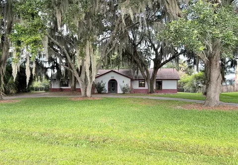 2805 Lake Tohopekaliga Blvd, Kissimmee, FL 34746