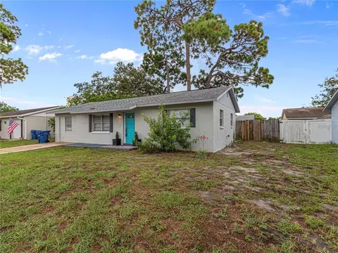 3124 Lecanto St, Holiday, FL 34691