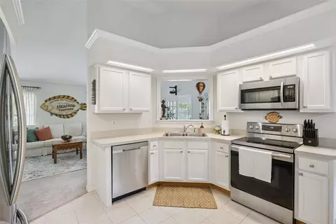 Kitchen - 613 Huron Pl, Mount Dora, FL 32757 photo 1 of 4