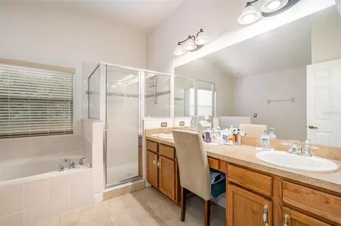 Bath - 912 Whetstone Pl, Rockledge, FL 32955 photo 2 of 4