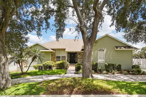 1922 Matthew Ct, Lakeland, FL 33813