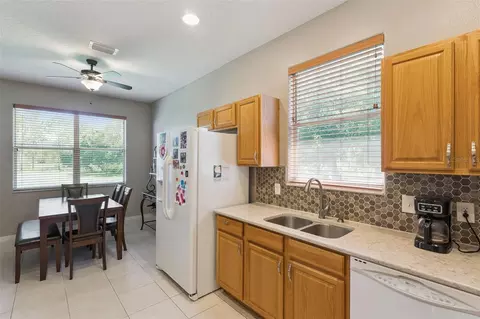 Kitchen - 5121 Moore St, Saint Cloud, FL 34771 photo 1 of 4