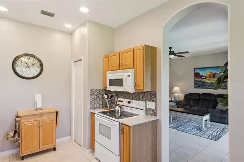 Kitchen - 5121 Moore St, Saint Cloud, FL 34771 photo 3 of 4