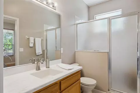 Bath - 5121 Moore St, Saint Cloud, FL 34771 photo 3 of 4
