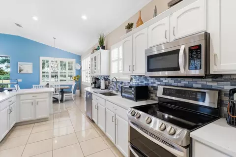Kitchen - 1257 W Skyview Crossing Dr, Hernando, FL 34442 photo 5 of 8
