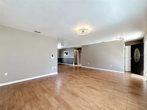Living - 2 Ft Clinch Heights Rd, Frostproof, FL 33843 photo 2 of 13