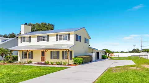 Exterior - 2 Ft Clinch Heights Rd, Frostproof, FL 33843 photo 3 of 12