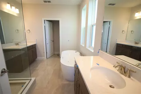 Bath - 3090 Bonfire Path, Saint Cloud, FL 34771 photo 3 of 4