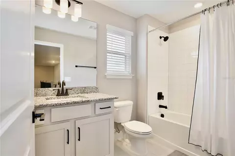 Bath - 4861 Cragmere Loop, Clermont, FL 34711 photo 5 of 5