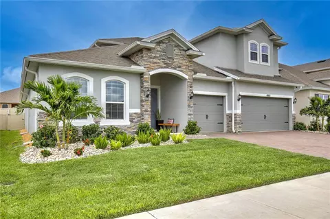 Exterior - 4861 Cragmere Loop, Clermont, FL 34711 photo 3 of 11
