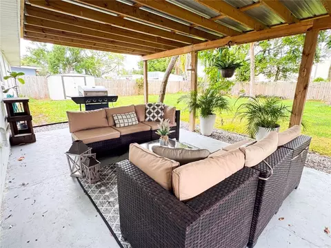 Exterior - 9616 Pine Ridge Ave, Riverview, FL 33578 photo 3 of 7