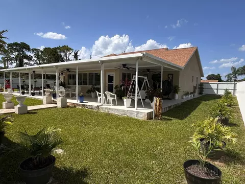 Exterior - 2723 Sunset Dr, Sebring, FL 33870 photo 16 of 24